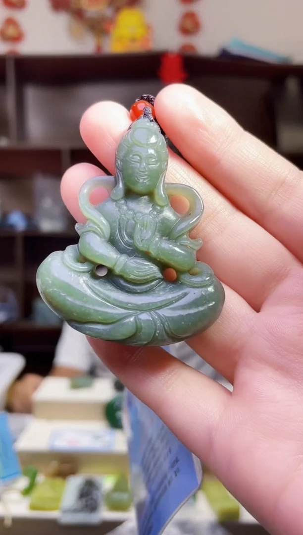 和田玉未镶嵌颈饰1