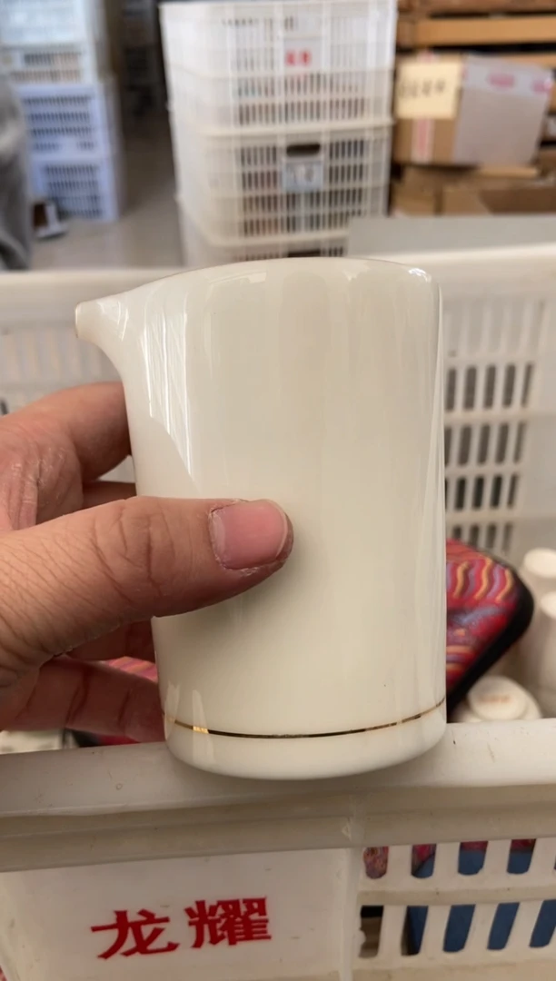 杯无运费险有瑕疵的摄影的产品有使用过的痕迹有点脏介意勿拍