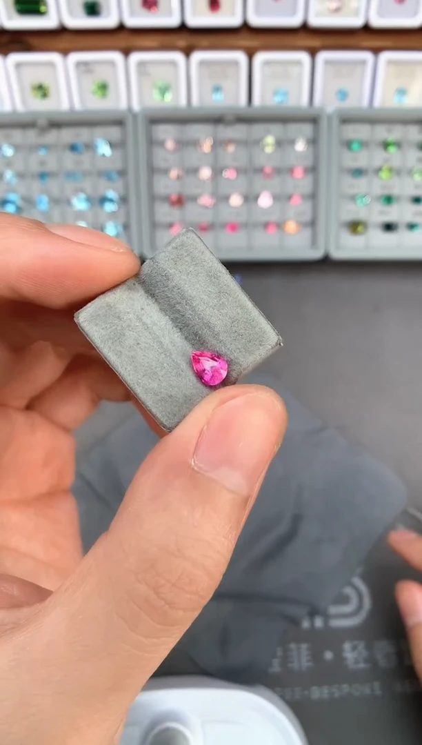 【闪购商品】定制蓝宝石裸石未镶嵌1.03ct