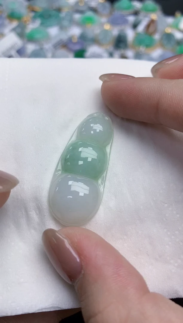 【闪购商品】翡翠颈饰未镶嵌天然缅甸翡翠A货