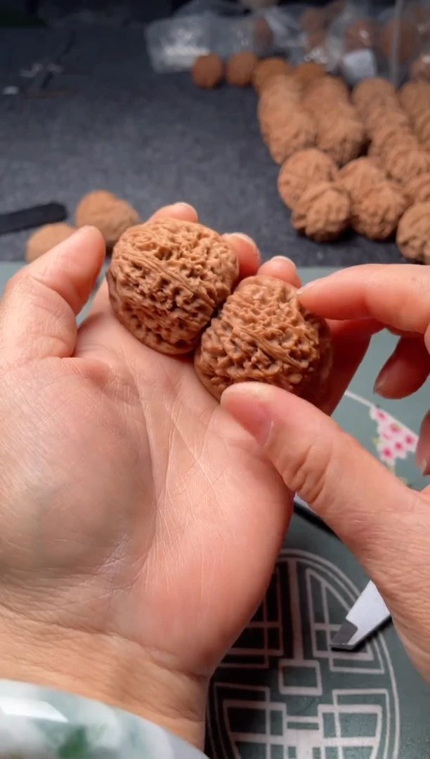 把件文玩核桃w56  南疆石39尺