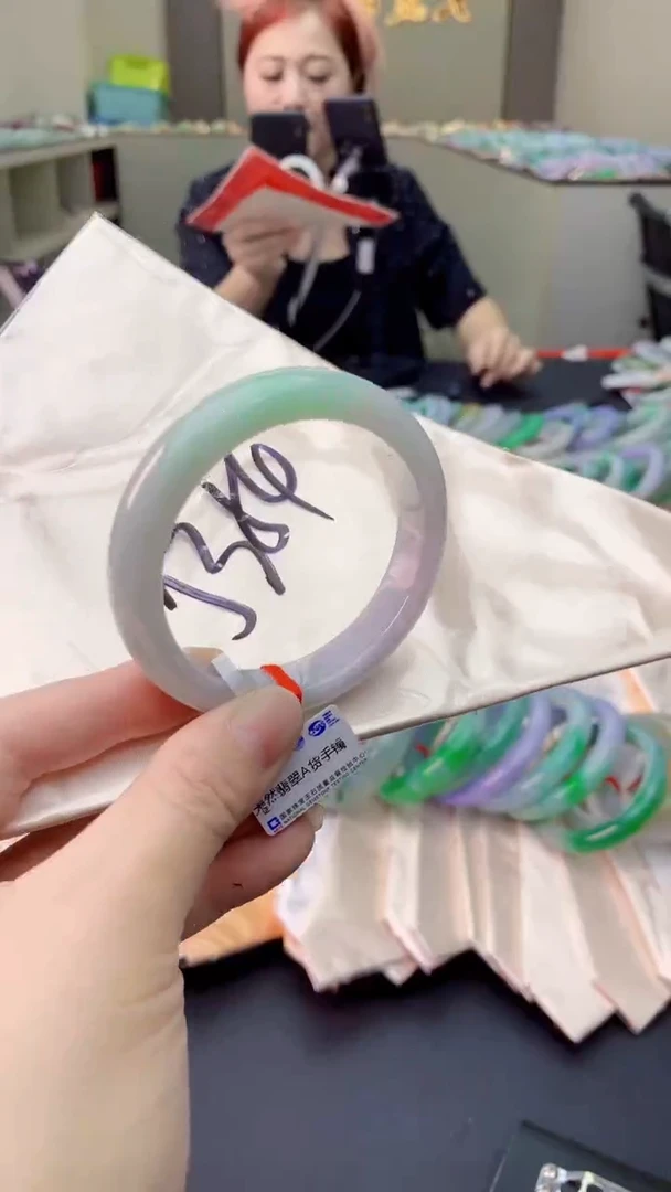 翡翠手镯未镶嵌0080147141