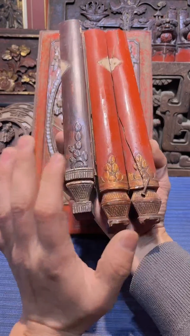 【闪购商品】香樟木老木雕老物件花板