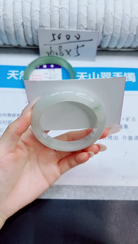 未镶嵌手镯石英质玉115/56