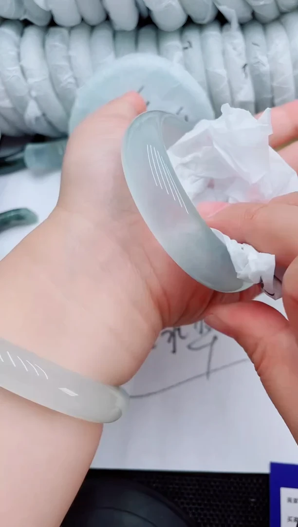 石英质玉手镯未镶嵌B19-56-57