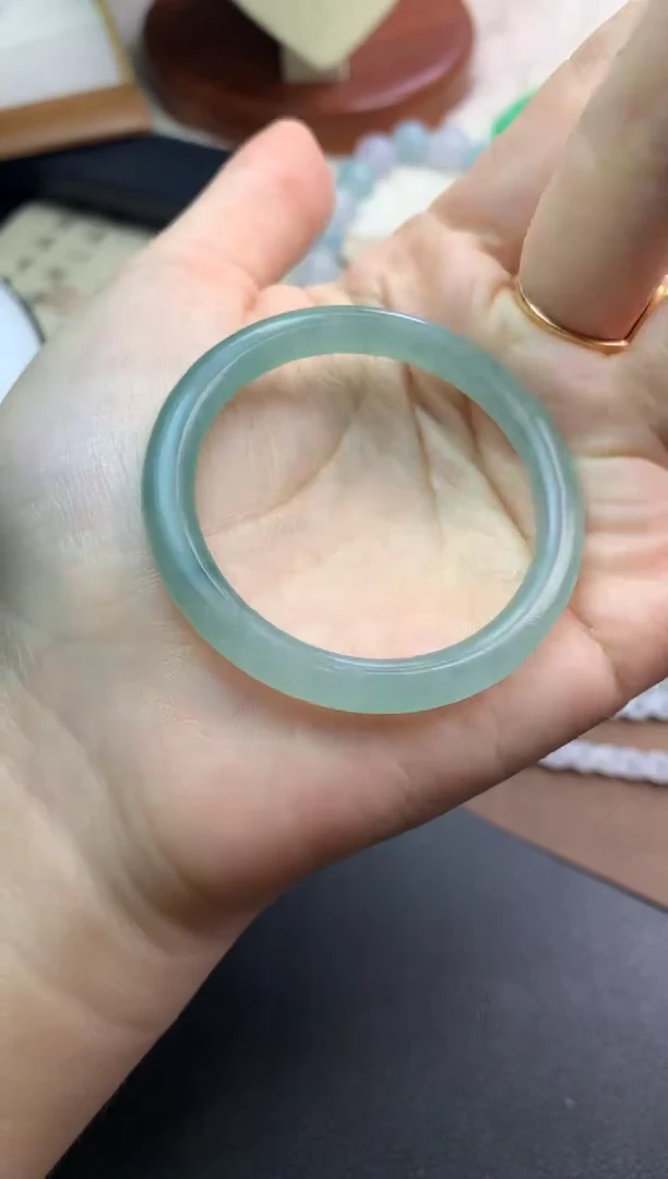 未镶嵌定制翡翠毛货