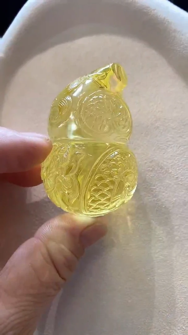 琥珀颈饰未镶嵌吊坠