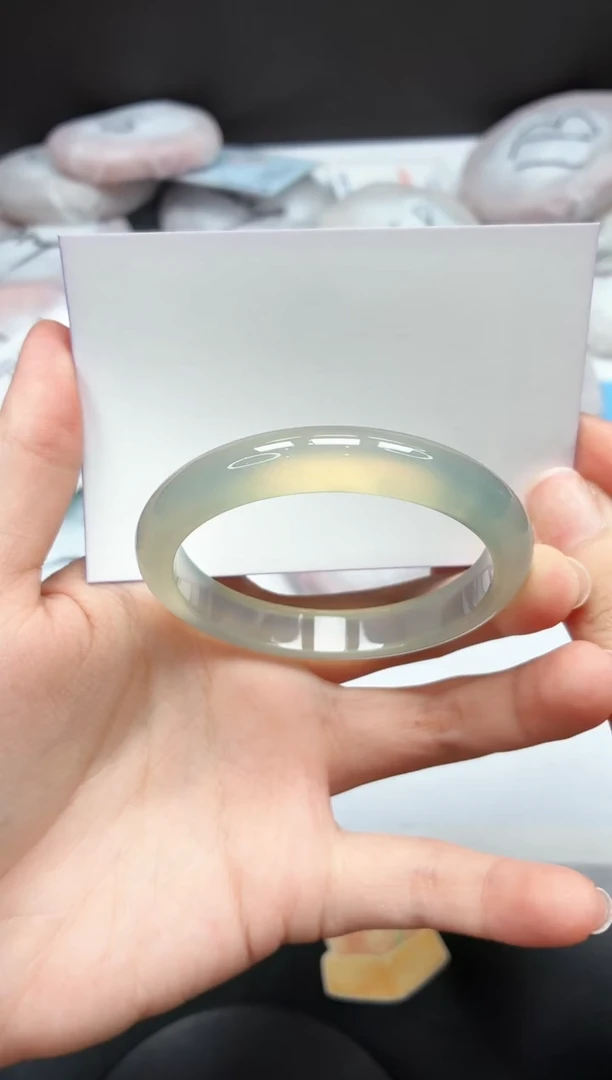 未镶嵌手镯石英质玉120/绿晴52.4