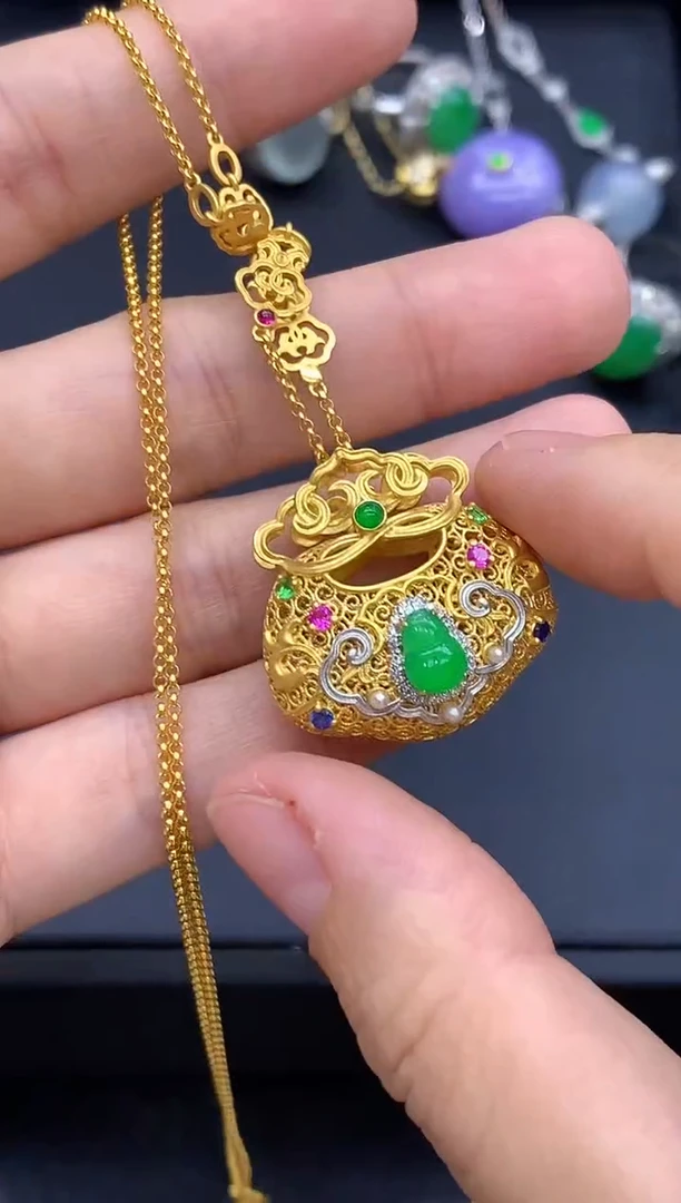 颈饰18K金镶嵌翡翠734-中国好珍宝