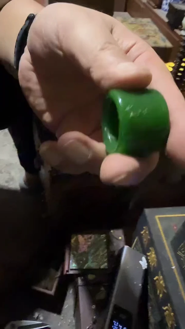 木闪电购链接精品摆件半只