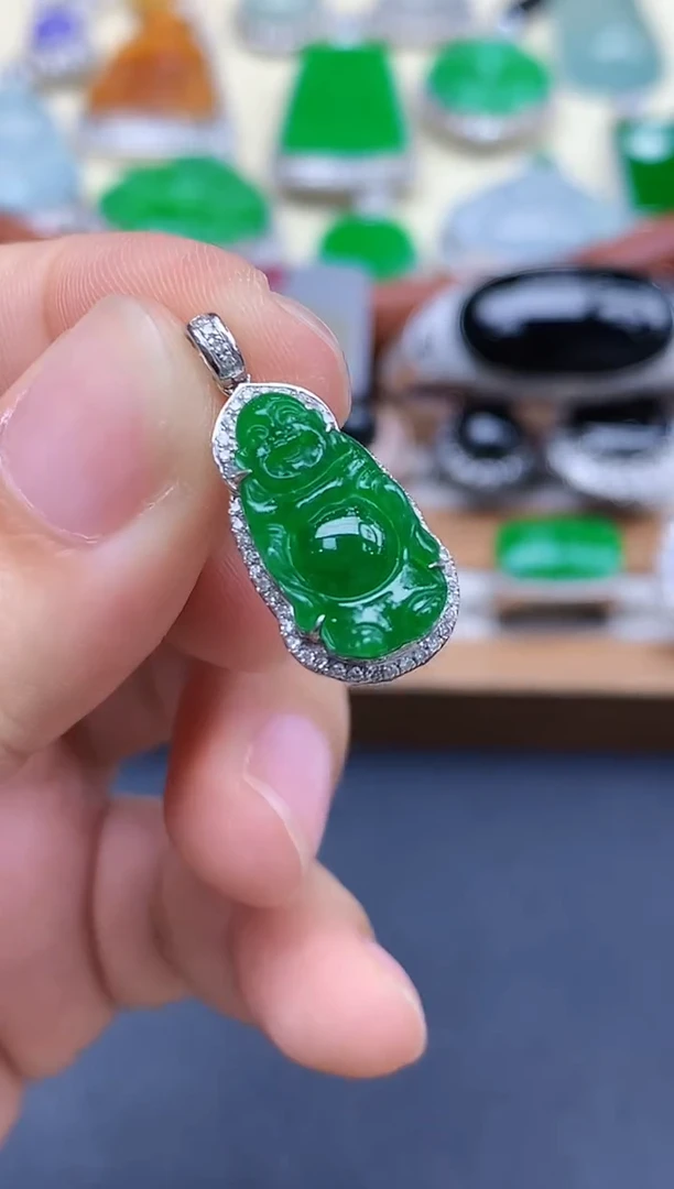 颈饰18K金镶嵌翡翠466-中国好珍宝