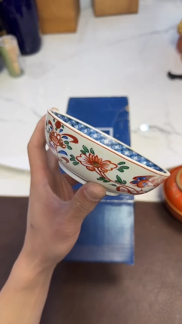 545橘吉赤绘青花5只