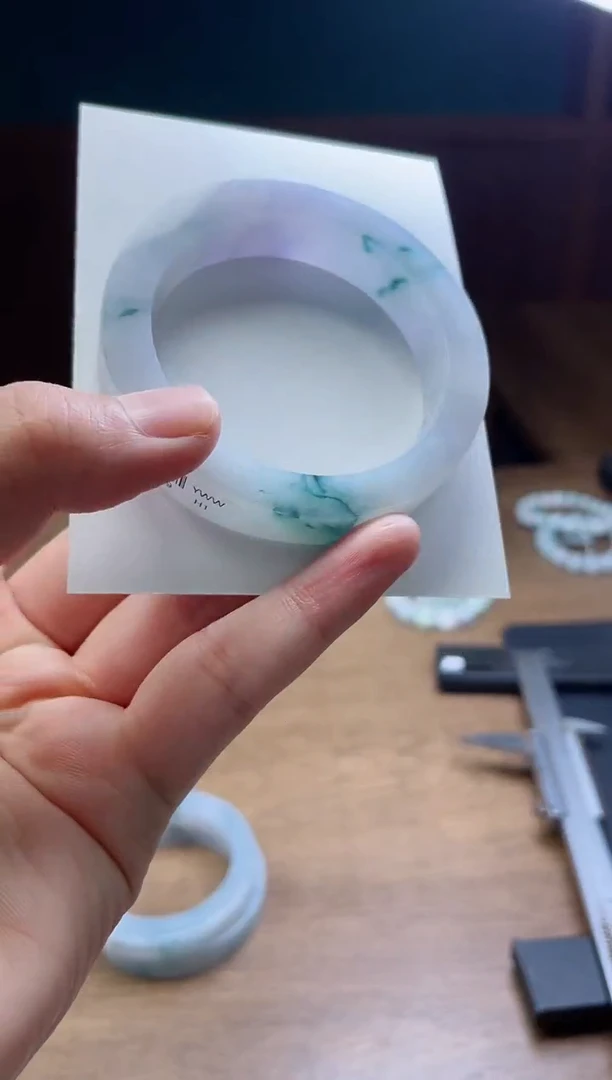 未镶嵌手镯定制翡翠姗****）定制