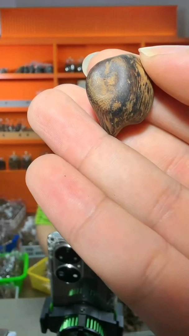 沉香吊坠260号多样性发一