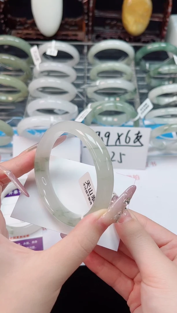 未镶嵌手镯石英质玉31-59/60