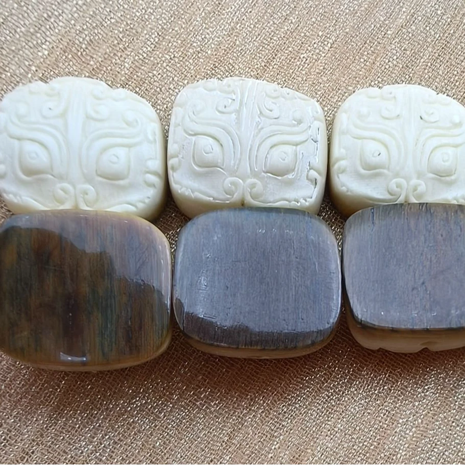 猛犸象牙福利兽面背云13.5*12.5mm随机发货