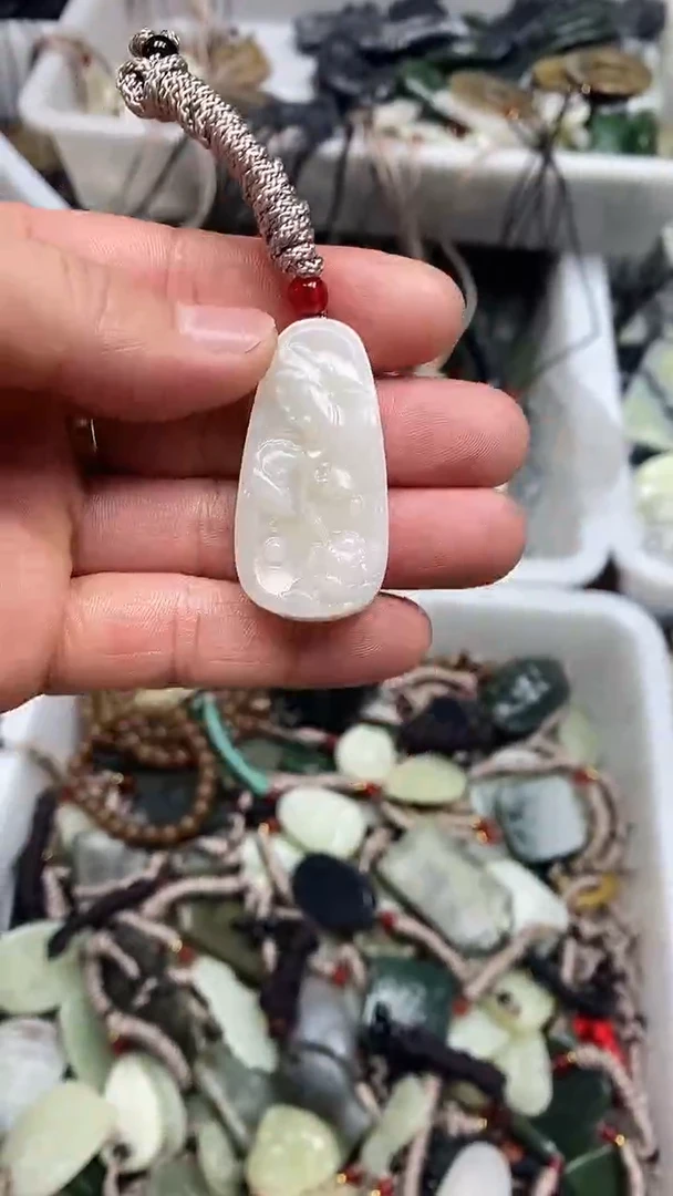 吊坠(不含链)未镶嵌和田玉1