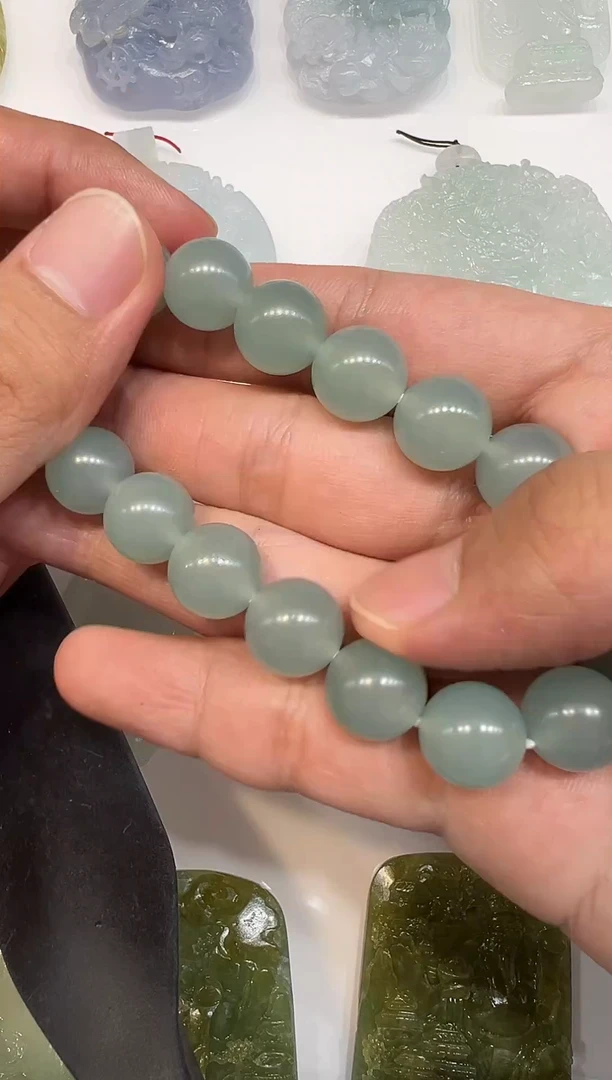 未镶嵌定制翡翠手串