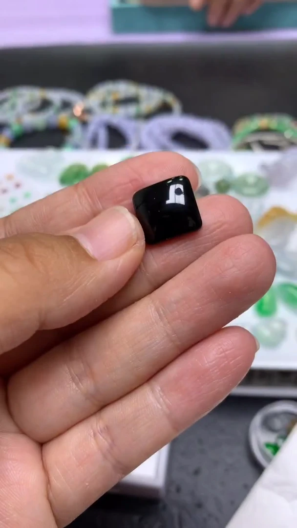 未镶嵌定制翡翠毛货