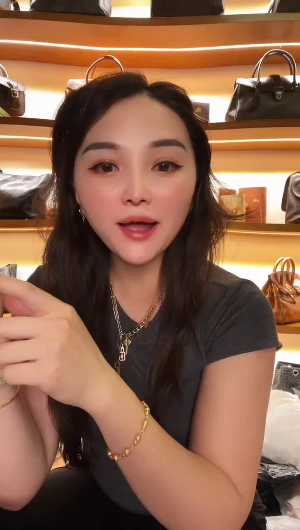 水牛皮（革） 高端订制时尚百搭小卡包 挂件