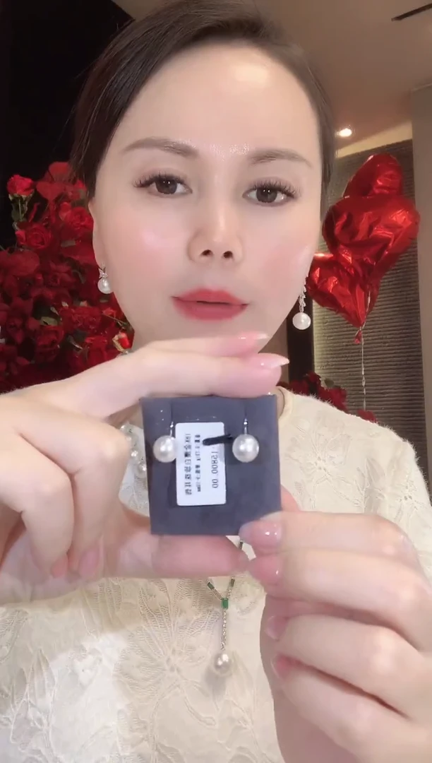 18K金镶嵌吊坠(不含链)海水珍珠D28