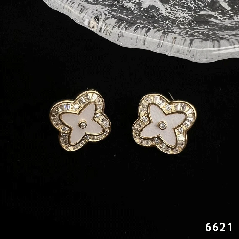 Bawarren 6621-精致耳环简约百搭