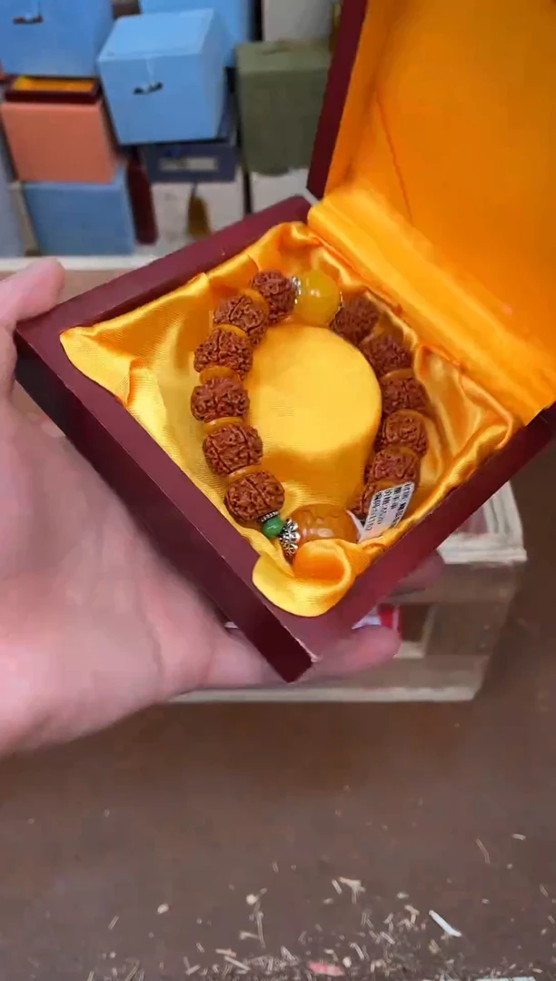 紫钰记闪购商品V无礼盒