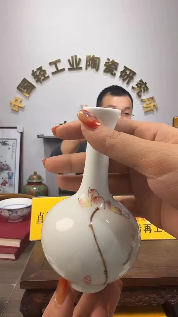 景德镇精美陶瓷小花插