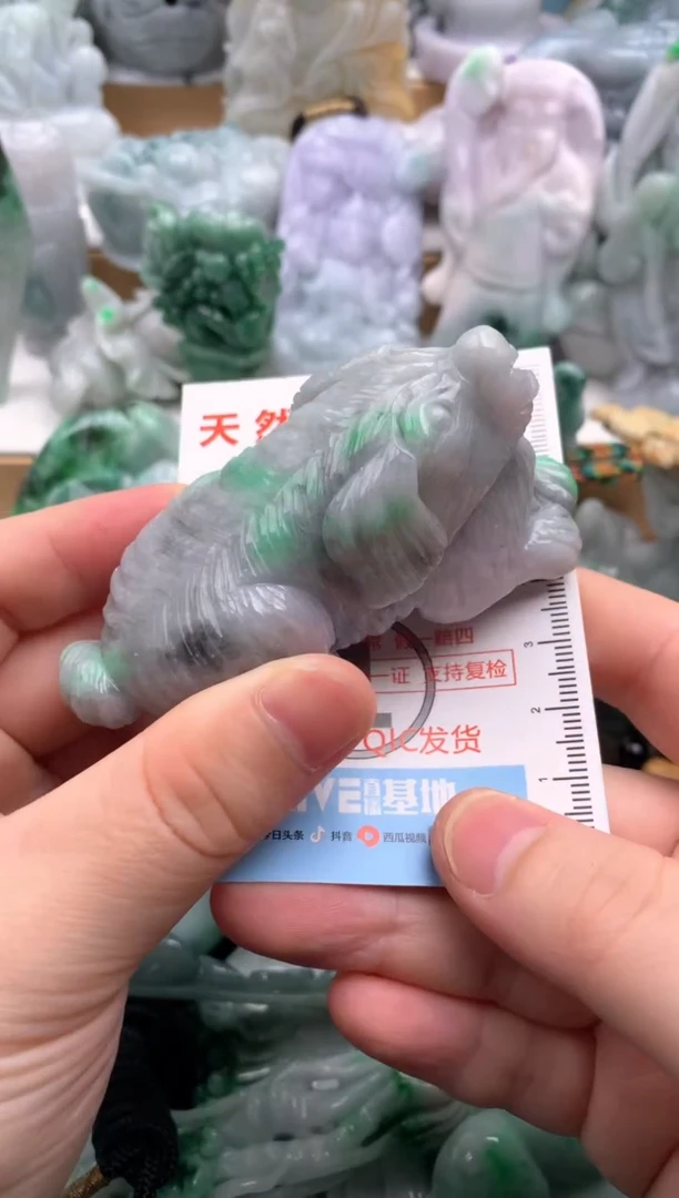 吊坠(不含链)未镶嵌翡翠1