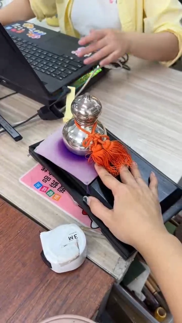 拿****啡有趣的事都藏在无聊的日子里