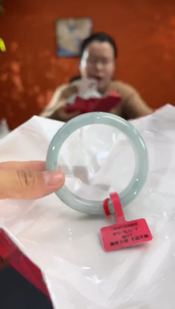 未镶嵌手镯翡翠1 56