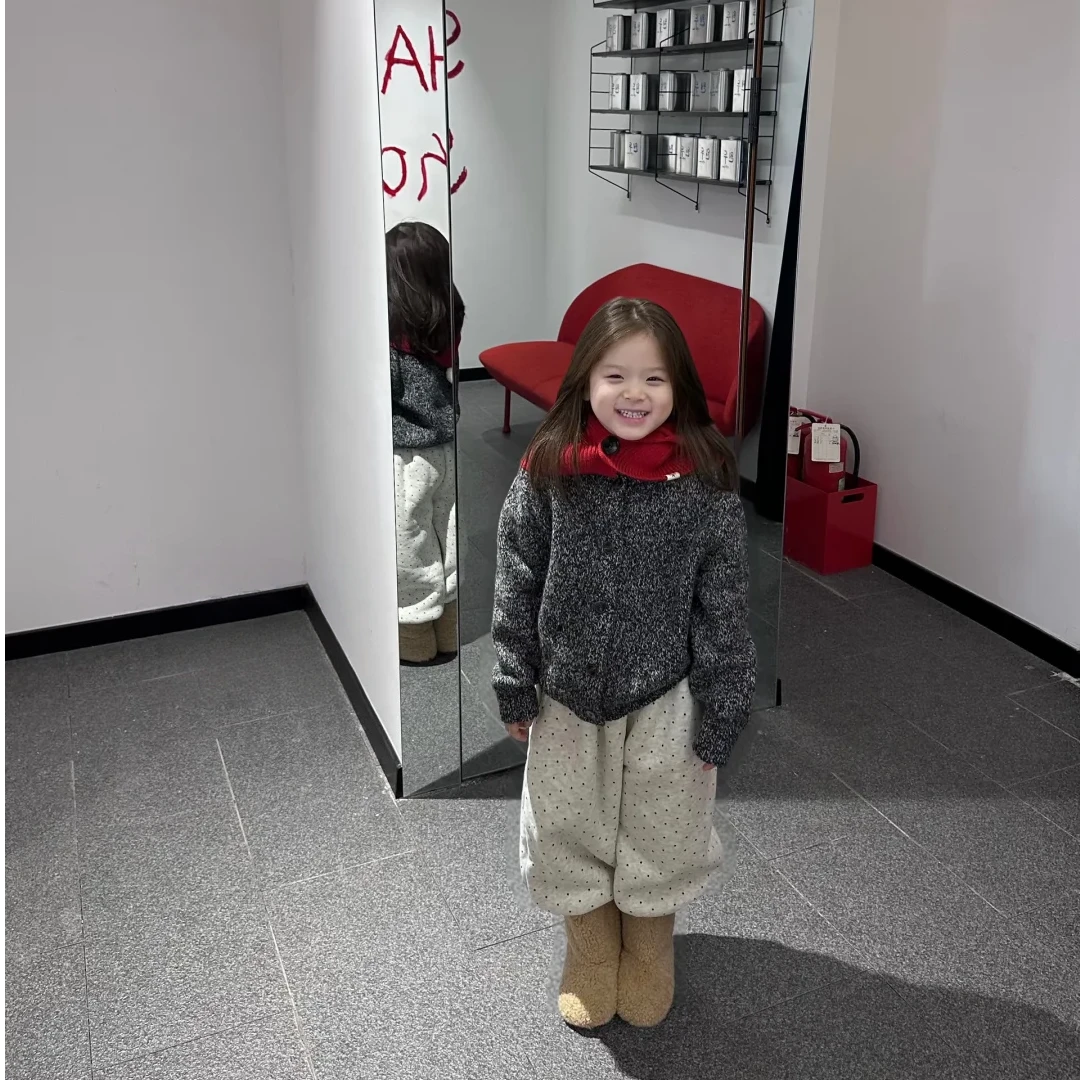 壹妈童装女童韩版秋冬款毛毛绒保暖外套黑色针织毛衣波点灰色卫裤