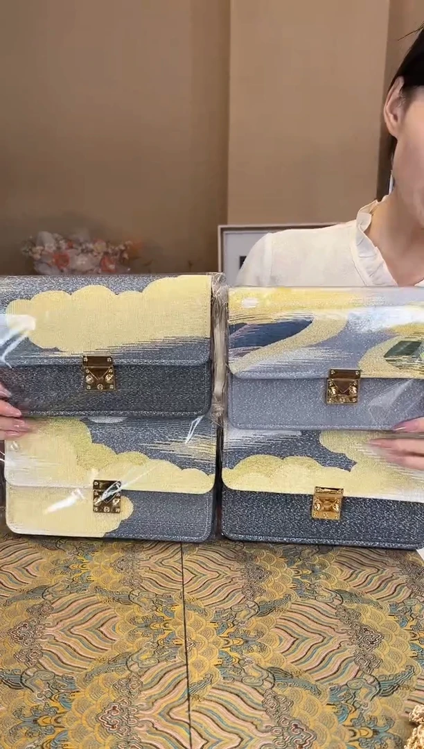 刺绣 非遗唐锦包包