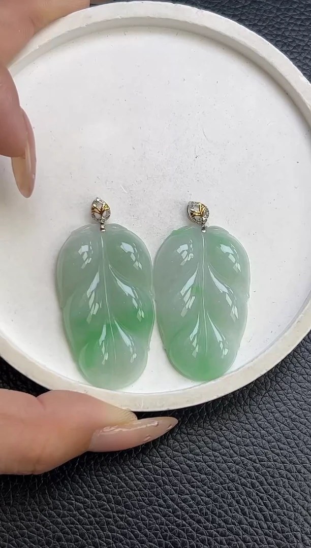 翡翠18K金镶嵌颈饰YM 1180-5 叶子多样性发一