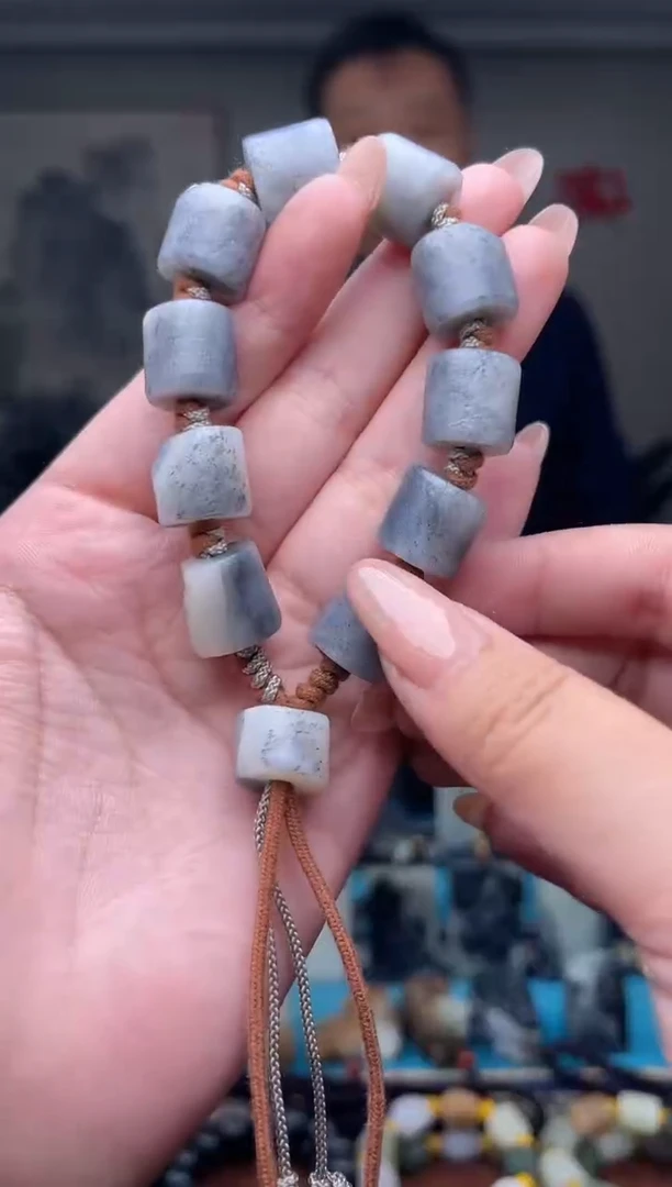 未镶嵌和田玉挂件1