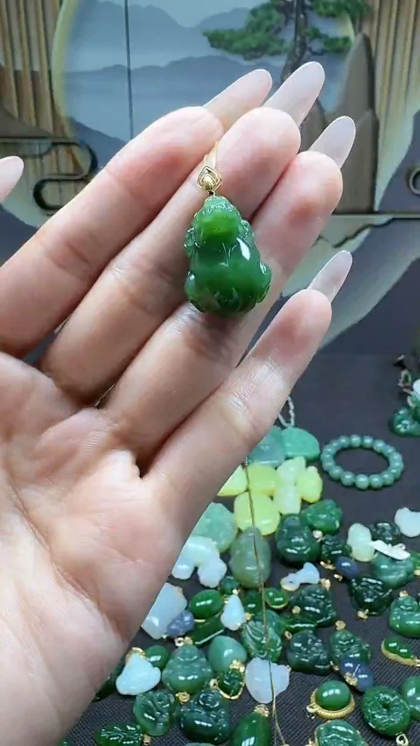 吊坠(不含链)18K金镶嵌和田玉1