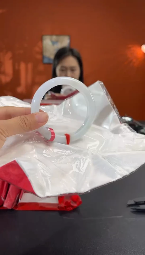 未镶嵌手镯翡翠3