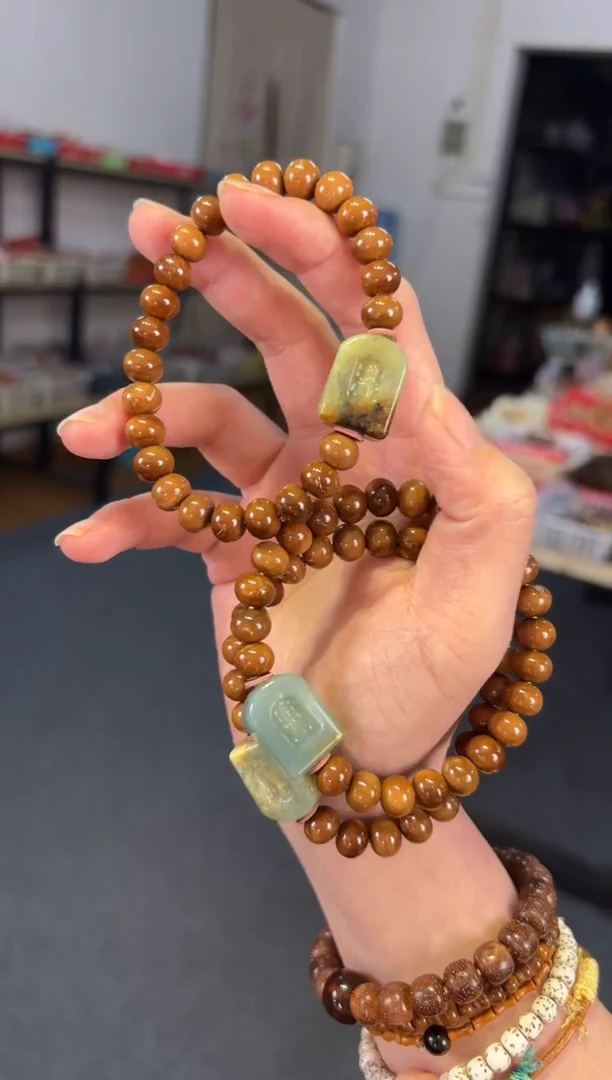 合金蛇纹石玉手链   7*9库克苹果珠岫玉【心想事成】