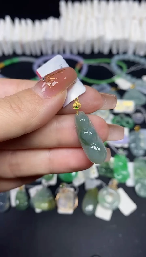 吊坠(不含链)18K金镶嵌翡翠豆子18K金扣镶嵌@@CMT1457-4