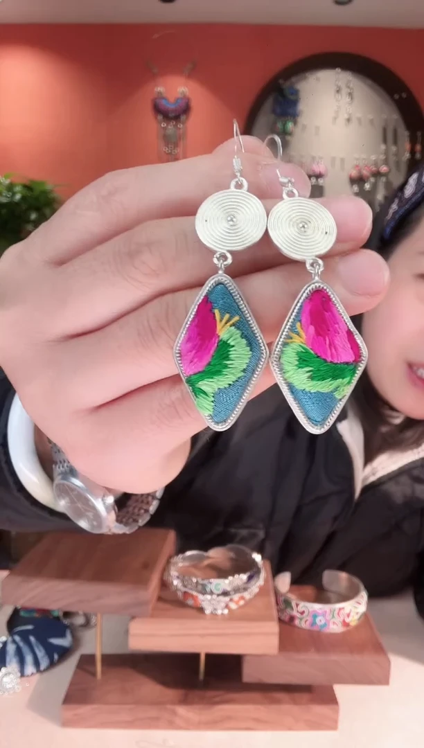 织绣长红绣艺坊苗银苗绣耳环37