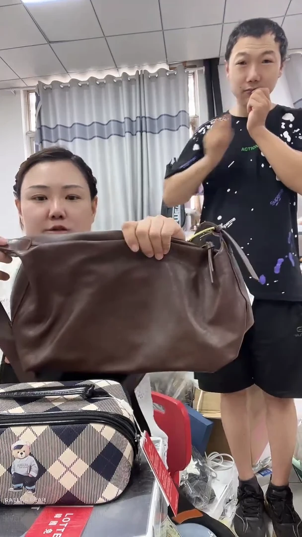 牦牛剖层皮革琪老板女包1号店超超好看发图片款