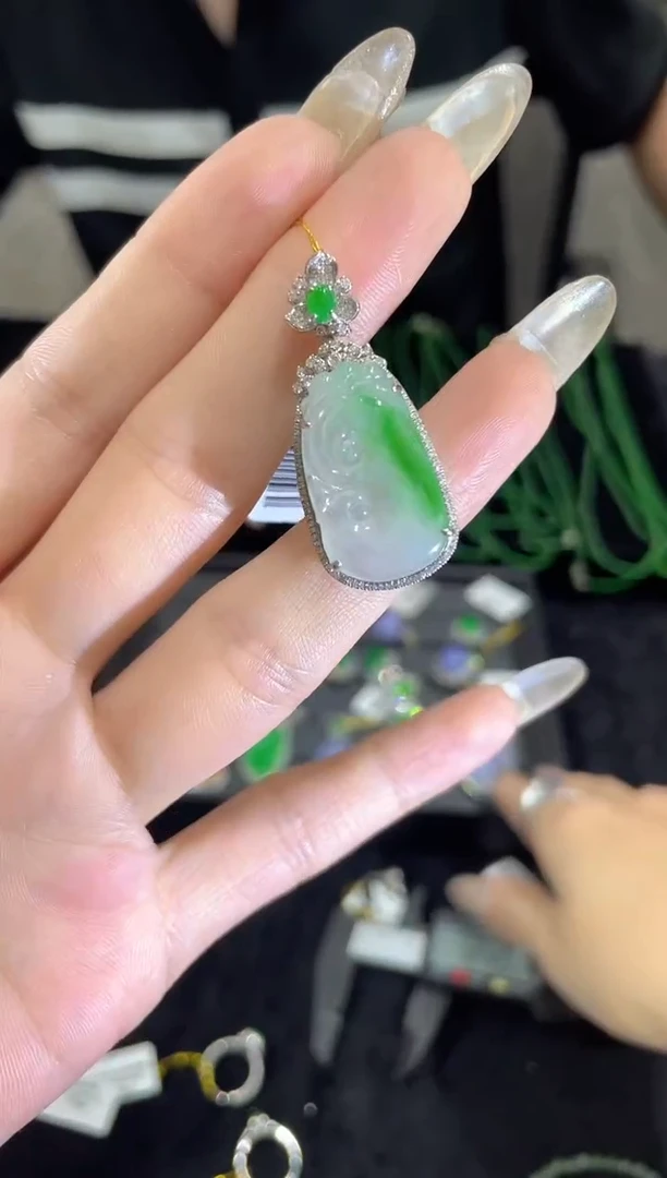 吊坠(不含链)未镶嵌翡翠HX