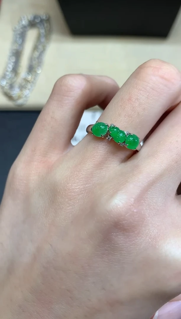 【闪购商品】翡翠戒指18K金镶嵌【无鉴赏期】