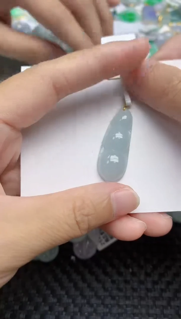 翡翠18K金镶嵌颈饰天然A货翡翠