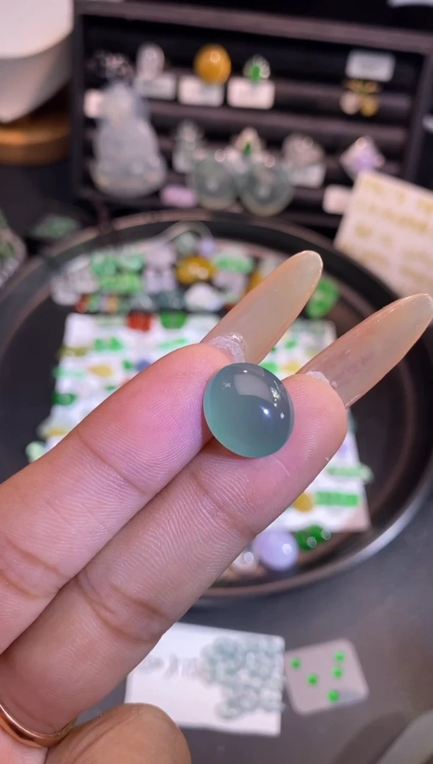 【闪购商品】翡翠挂件未镶嵌蛋