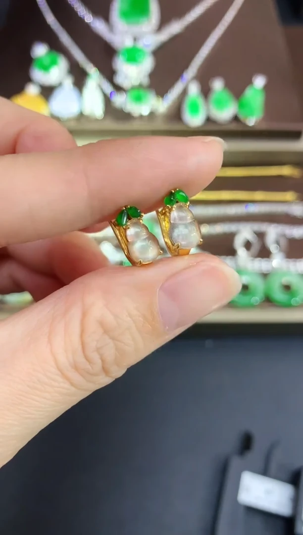 18K金镶嵌翡翠耳饰187|