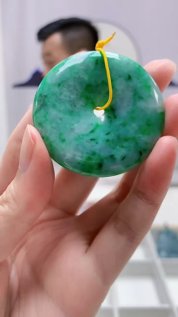 定制翡翠未镶嵌4812zm-毛货挂件72扣子