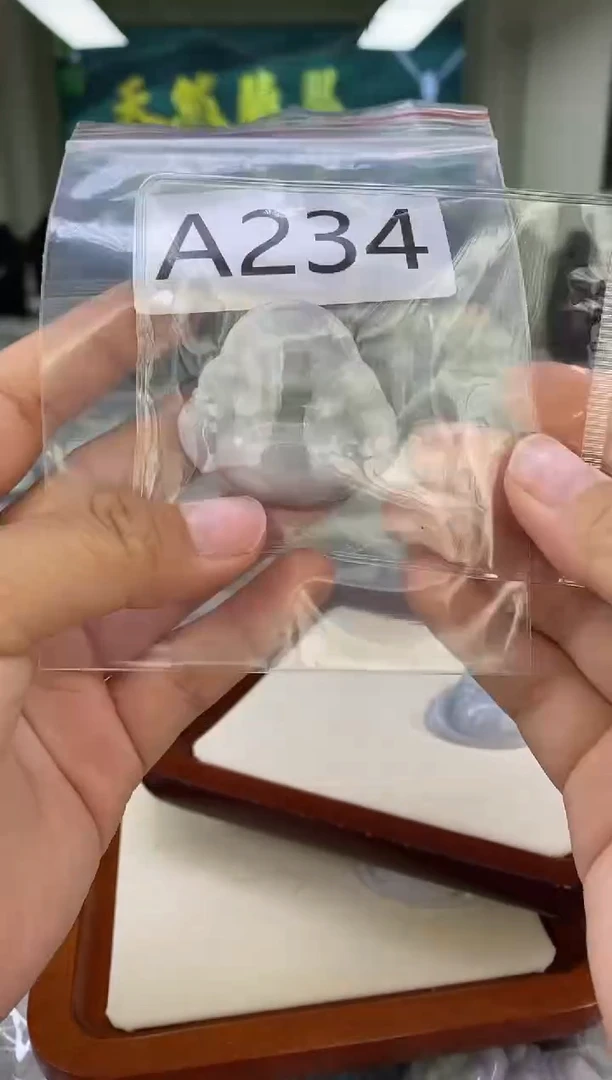 未镶嵌挂件翡翠月*a234