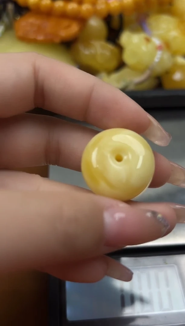 未镶嵌蜜蜡裸石琥珀蜜蜡吊坠