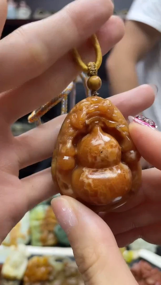 未镶嵌岫玉吊坠·